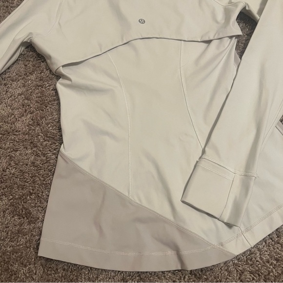 {Lululemon} Define Jacket Asymmetrical White & Taupe Size 6 - Picture 10 of 12